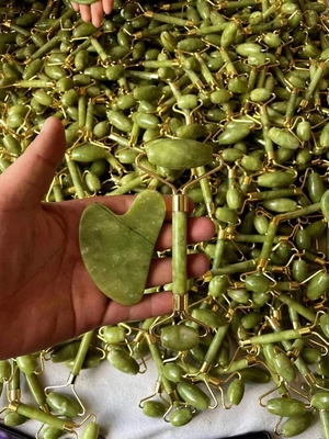 100% de piedra natural Xiuyan de jade Gua Sha para el estiramiento facial y el ajuste de la piel