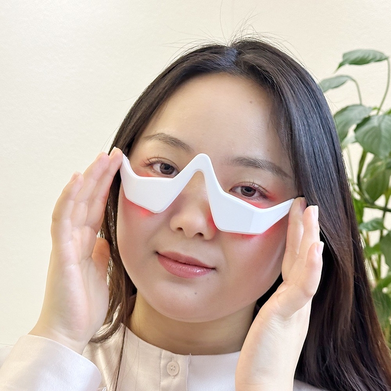 Enchufes USB antienvejecimiento Tipo 3D Vibración ocular LED Dispositivo de terapia de luz roja para el cuidado ocular