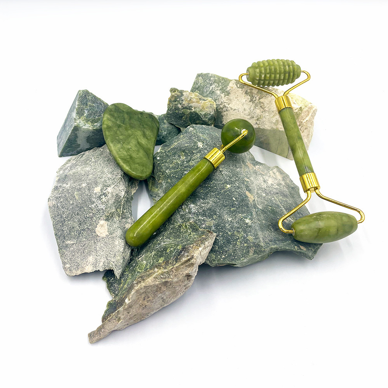 2024 Doble cabeza Xiuyan Stone Jade Roller y Gua Sha Set para el cuidado de la piel a prueba de agua Sí
